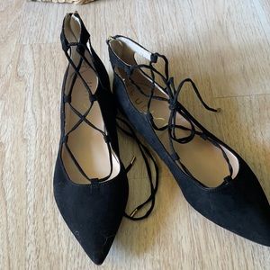 Sexy chic black flats. (9)